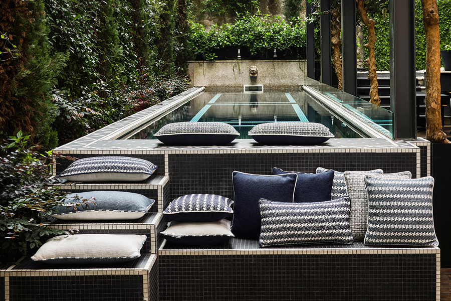 Avantgarde - Indoor/Outdoor